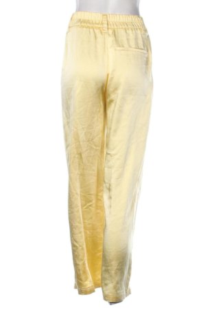 Damenhose Bershka, Größe S, Farbe Gelb, Preis € 19,99