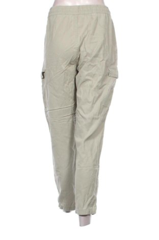 Pantaloni de femei Clockhouse, Mărime L, Culoare Verde, Preț 77,00 Lei