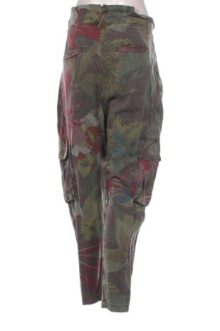 Pantaloni de femei Desigual, Mărime L, Culoare Multicolor, Preț 166,82 Lei