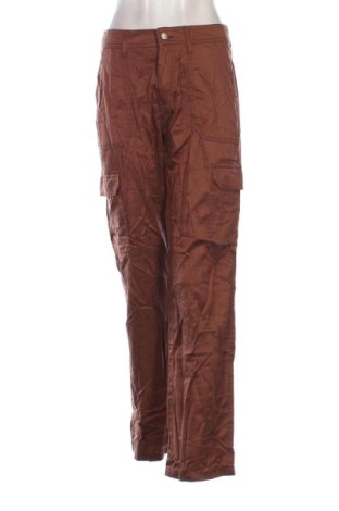 Damskie spodnie Just Jeans, Rozmiar M, Kolor Brązowy, Cena 110,99 zł