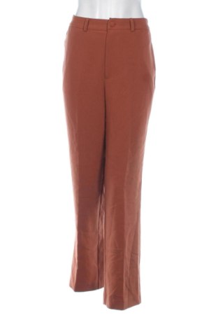 Pantaloni de femei Kiabi, Mărime S, Culoare Maro, Preț 26,99 Lei, #136386245