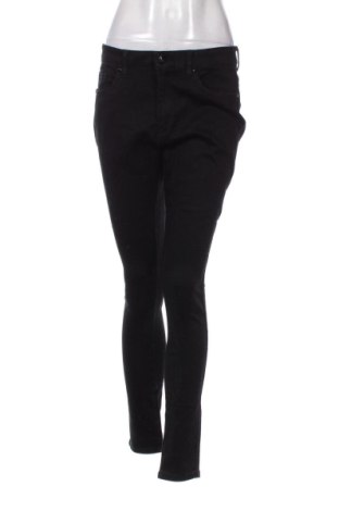 Дамски панталон Lee, Размер M, Цвят Черен, Цена 15,84 €, #136400912