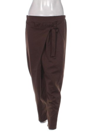 Γυναικείο παντελόνι NEW COLLECTION, Μέγεθος S, Χρώμα Καφέ, Τιμή 20,91 €