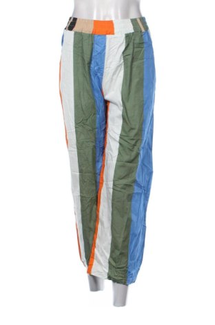 Дамски панталон NEW COLLECTION, Размер S, Цвят Многоцветен, Цена 17,38 €, #136510479