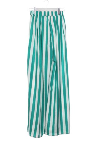 Damenhose Pretty Little Thing, Größe XS, Farbe Mehrfarbig, Preis 19,99 €
