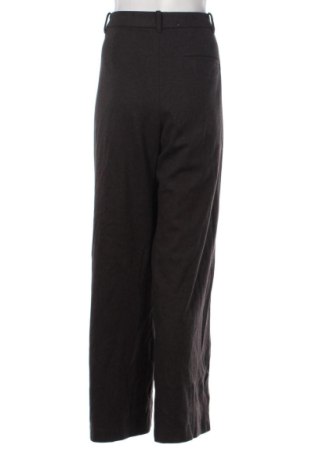 Pantaloni de femei Uniqlo, Mărime XL, Culoare Maro, Preț 130,33 Lei