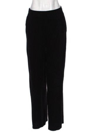 Дамски панталон Urban Classics, Размер M, Цвят Черен, Цена 27,60 €
