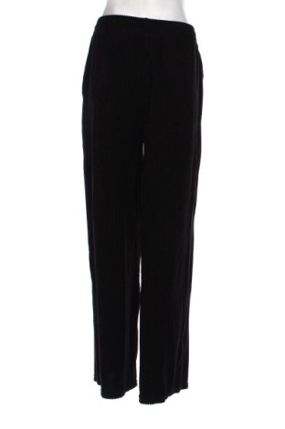 Дамски панталон Urban Classics, Размер M, Цвят Черен, Цена 27,60 €