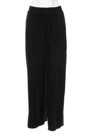 Pantaloni de femei Urban Classics, Mărime M, Culoare Negru, Preț 243,99 Lei
