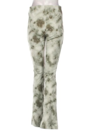 Дамски панталон Zara, Размер M, Цвят Зелен, Цена 32,00 €