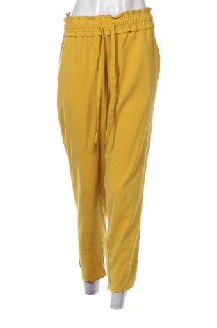 Pantaloni de femei Zara, Mărime XL, Culoare Galben, Preț 85,99 Lei