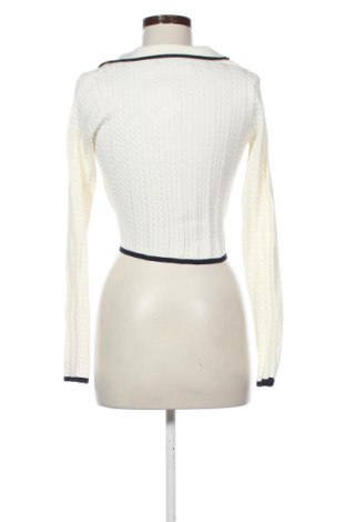 Dámský svetr Bershka, Velikost M, Barva Krémová, Cena  439,00 Kč