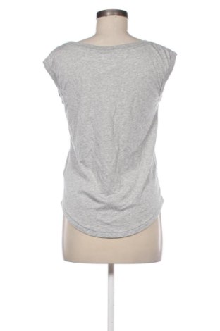 Дамски спортен топ Nike, Размер S, Цвят Сив, Цена 17,89 €
