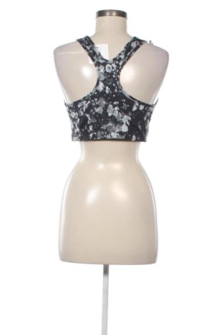 Top sport de damă. Nike, Mărime XL, Culoare Multicolor, Preț 90,48 Lei