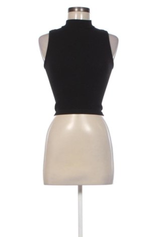 Дамски спортен топ Stradivarius, Размер S, Цвят Черен, Цена 8,18 €