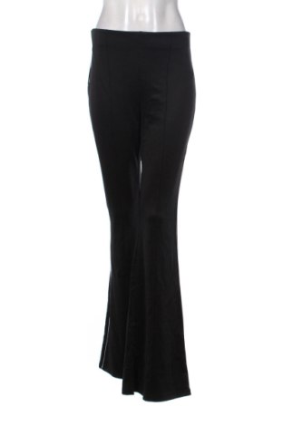Damskie spodnie sportowe Bershka, Rozmiar L, Kolor Czarny, Cena 126,43 zł