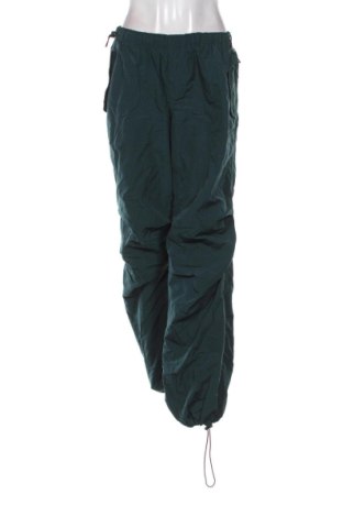Damskie spodnie sportowe Bershka, Rozmiar M, Kolor Zielony, Cena 78,99 zł