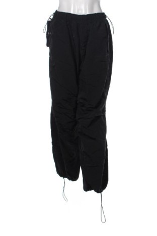 Női sport nadrág Bershka, Méret M, Szín Fekete, Ár 7 499 Ft