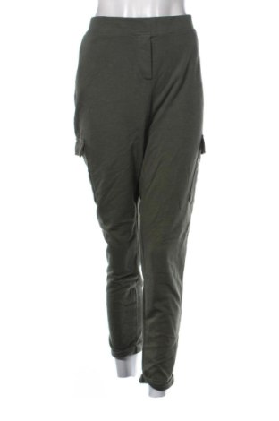 Дамско спортно долнище Tchibo, Размер XXL, Цвят Зелен, Цена 15,33 €