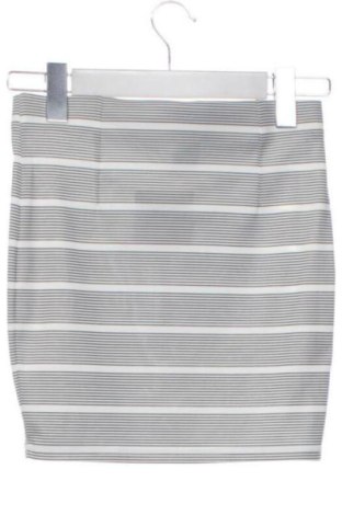 Kinderrock Unbranded, Größe 8-9y/ 134-140 cm, Farbe Mehrfarbig, Preis 9,70 €