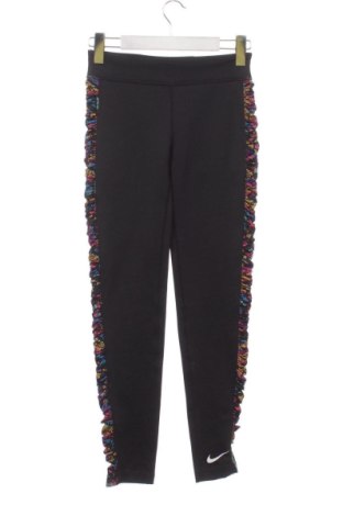 Detské legíny  Nike, Veľkosť 12-13y/ 158-164 cm, Farba Viacfarebná, Cena  15,00 €