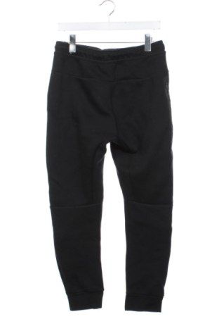 Dětské tepláky Nike, Velikost 14-15y/ 168-170 cm, Barva Černá, Cena  1 169,00 Kč