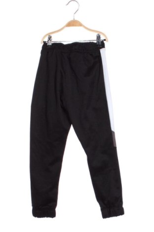 Kinder Sporthose Unbranded, Größe 6-7y/ 122-128 cm, Farbe Mehrfarbig, Preis € 12,85