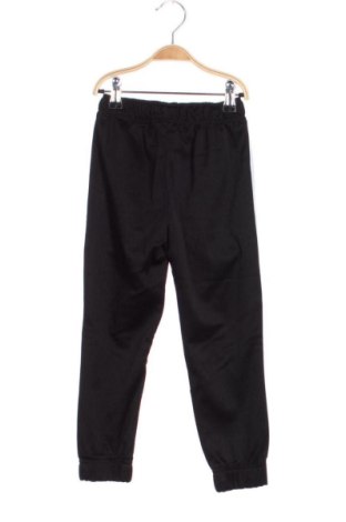 Kinder Sporthose Unbranded, Größe 5-6y/ 116-122 cm, Farbe Mehrfarbig, Preis € 12,85