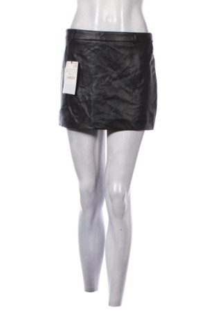 Кожена пола Zara, Размер M, Цвят Черен, Цена 10,73 €