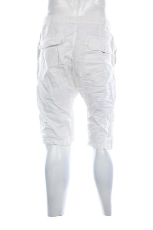 Pantaloni scurți de bărbați Zara, Mărime M, Culoare Alb, Preț 63,99 Lei