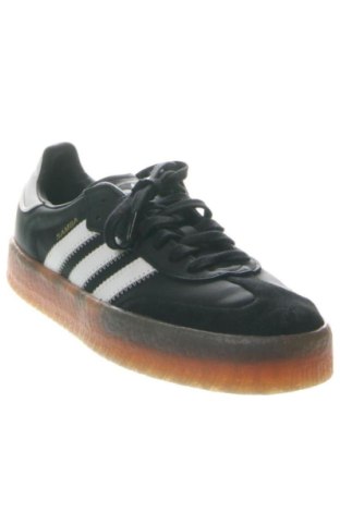 Férfi cipők
 Adidas Originals, Méret 40, Szín Fekete, Ár 42 219 Ft
