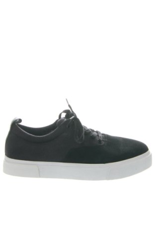 Férfi cipők
 Calvin Klein, Méret 43, Szín Fekete, Ár 32 231 Ft
