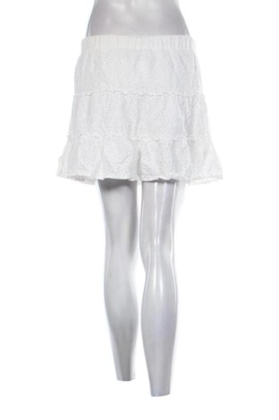 Пола Fb Sister, Размер M, Цвят Екрю, Цена 10,00 €