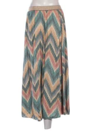 Rock NEW COLLECTION, Größe M, Farbe Mehrfarbig, Preis 27,99 €