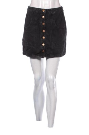 Пола Stradivarius, Размер S, Цвят Черен, Цена 15,33 €