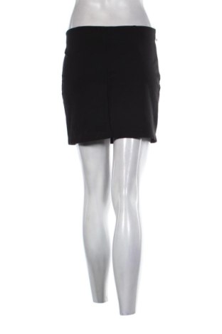 Пола Stradivarius, Размер S, Цвят Черен, Цена 10,00 €