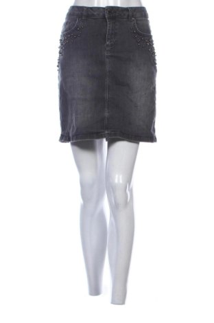 Пола Unbranded, Размер XL, Цвят Черен, Цена 15,33 €