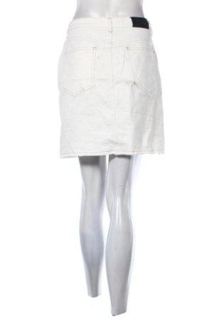 Пола Unbranded, Размер M, Цвят Бял, Цена 24,03 €