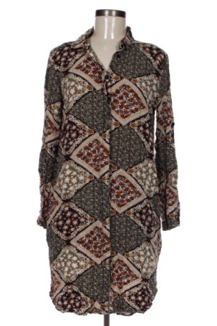 Kleid B.Young, Größe M, Farbe Mehrfarbig, Preis € 32,99