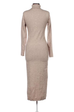 Šaty  Bershka, Velikost M, Barva Vícebarevné, Cena  567,00 Kč