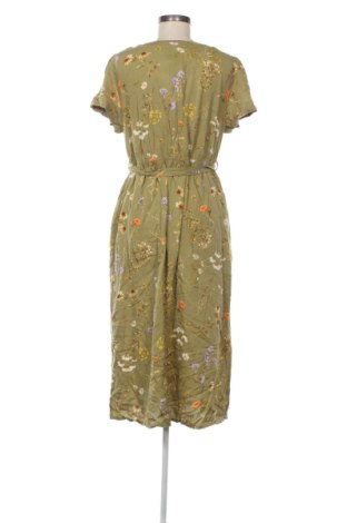 Kleid C&A, Größe M, Farbe Mehrfarbig, Preis € 41,99