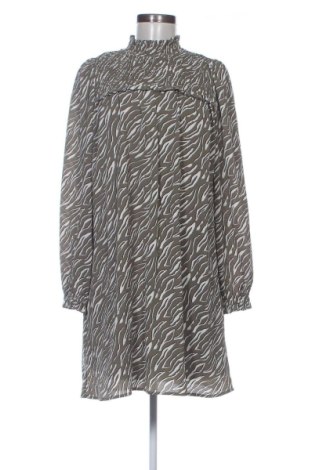 Kleid C&A, Größe M, Farbe Mehrfarbig, Preis 25,99 €