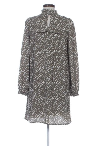 Kleid C&A, Größe M, Farbe Mehrfarbig, Preis 25,99 €