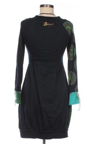Рокля Desigual, Размер M, Цвят Многоцветен, Цена 41,99 €