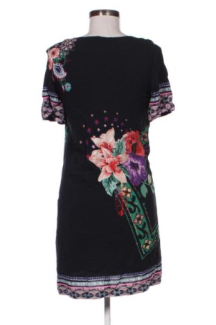 Šaty  Desigual, Velikost S, Barva Vícebarevné, Cena  1 191,00 Kč