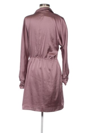 Kleid Guess, Größe L, Farbe Lila, Preis 147,99 €
