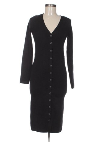 Рокля Guess, Размер M, Цвят Черен, Цена 112,48 €