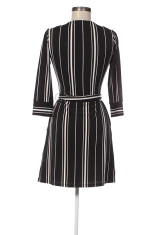 Рокля H&M, Размер XS, Цвят Многоцветен, Цена 20,45 €