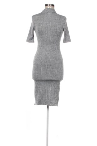 Рокля H&M, Размер XS, Цвят Многоцветен, Цена 20,45 €