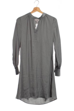 Kleid H&M, Größe XS, Farbe Grün, Preis 34,99 €